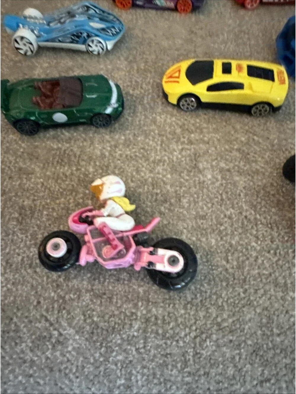 Hot Wheels And Others Lot 20